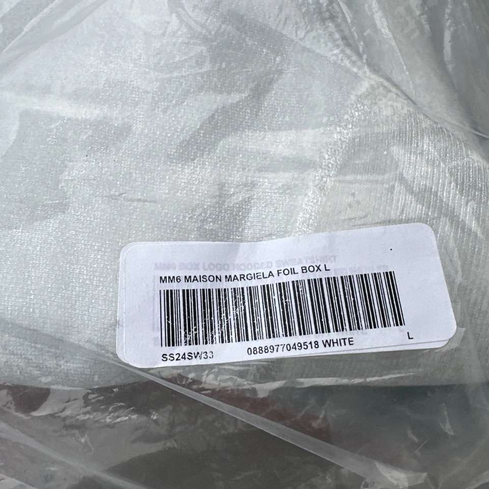 🚨 Supreme MM6 Maison Margiela Foil Box Logo Hooded Sweatshirt Large White New - Image 2 of 4