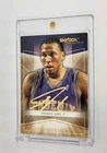 GOLD INSIGNIA PARALLEL 2004-05 Skybox Autographics SHAWN MARION PHOENIX SUNS NBA