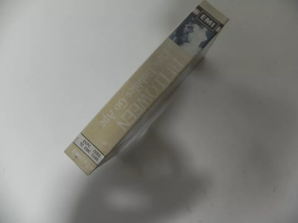 Helloween - Pink Bubbles Go Ape 1991 KOREA Cassette Tape / SEALED NEW - Image 2 of 4