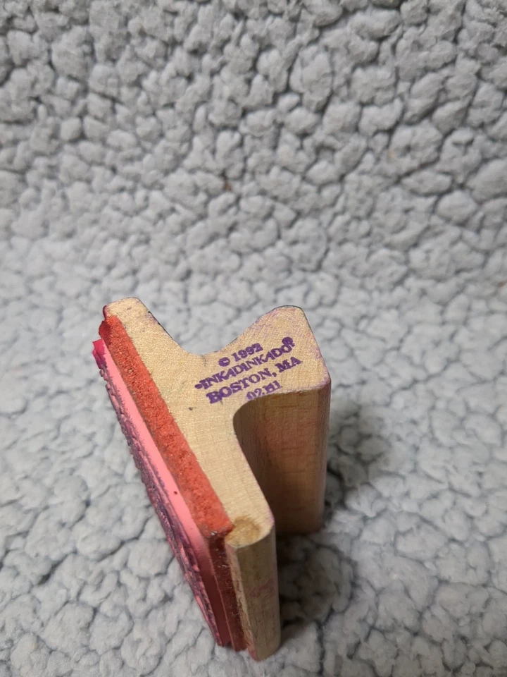 Sello de goma vintage 1992 Inkadinkado montado en madera "Amy" con borde de gato Foto 2 de 4