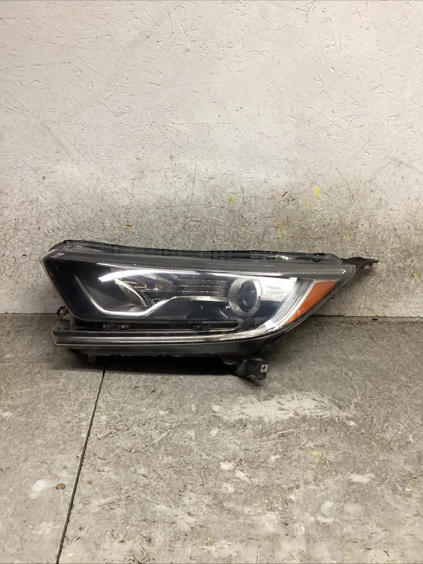 2017-2022 HONDA CRV CR-V LEFT LH DRIVER SIDE HEADLIGHT OEM HALOGEN 33150TLAA01
