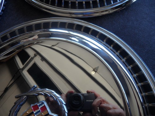 1976 - 1978 original Cadillac Eldorado hubcaps set (4) restored & polished - B - Picture 9 of 20