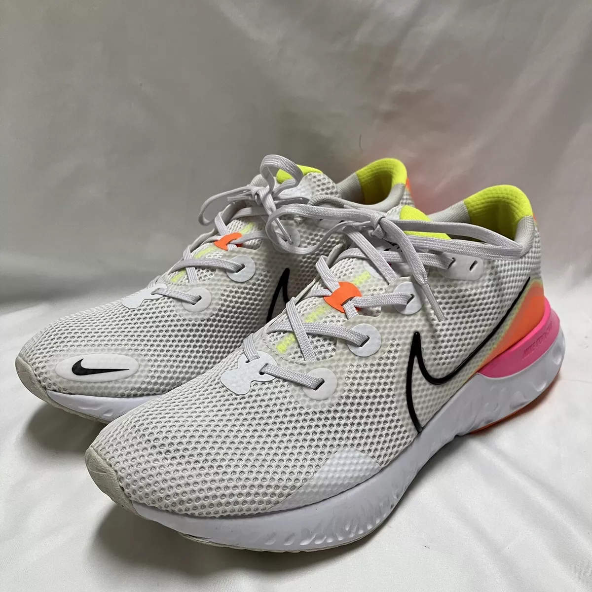 Nike Mens Renew Run CK6357 100 White Lace Up Low Top Running Shoes Size 11