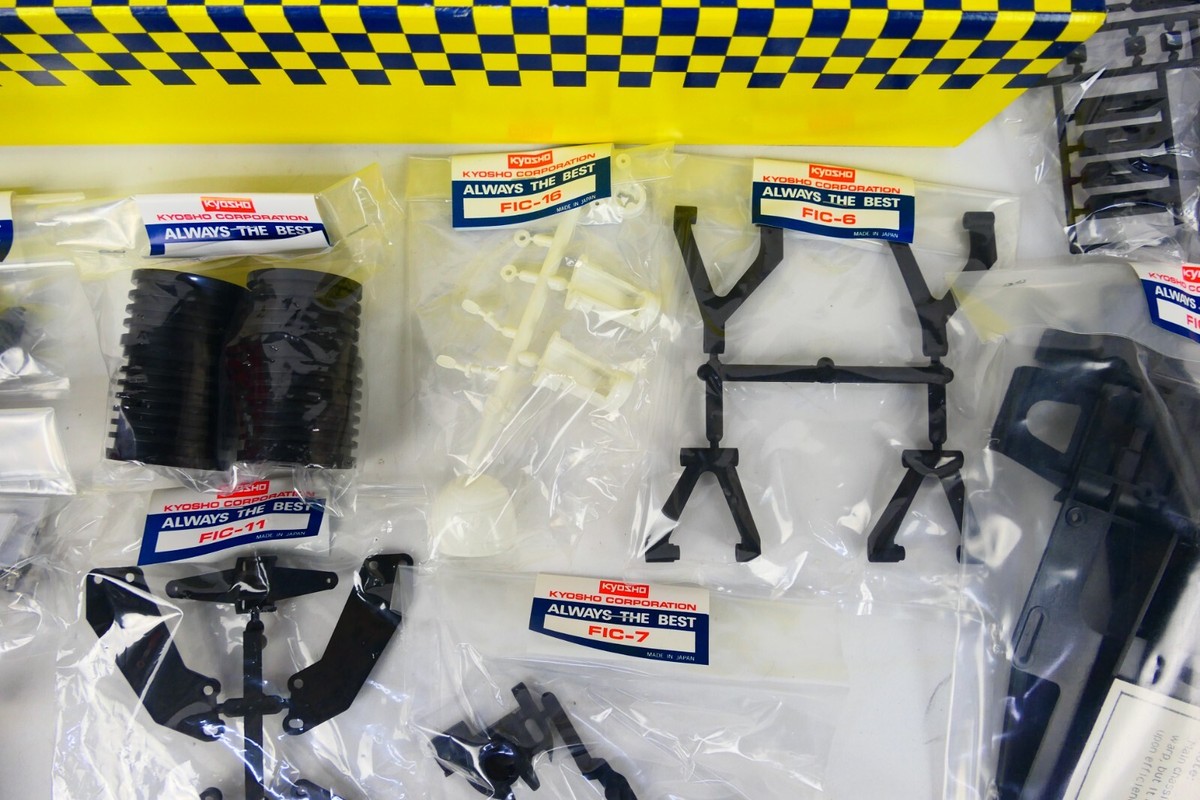 Kyosho Kit No. 4203 ESPO LARROUSSE 90 Radio Control Electric Power