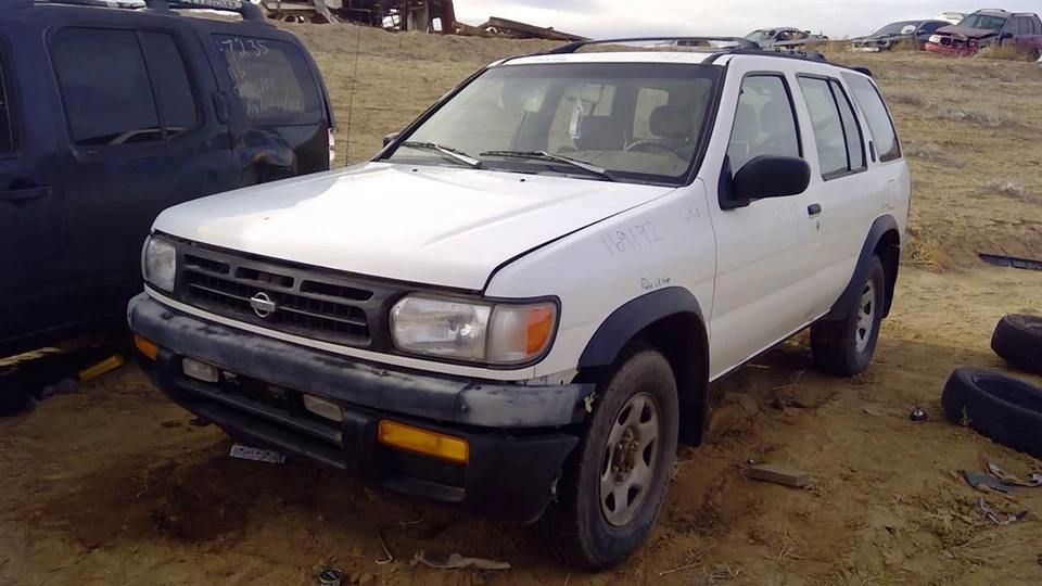 Used Front Suspension Stabilizer Bar fits: 1997 Nissan Pathfinder Front Front Gr - Image 2 of 4