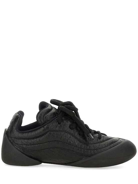 McQueen -      -