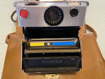 Appareil photo instantané vintage Polaroid OneStep SX-70 blanc à rayures arc-en-ciel avec un paquet de nouvelles pellicules couleur Polaroid SX-70 - Testé et fonctionnel - France