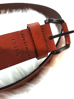 FOSSIL Belt Genuine Leather Adults Size 44 display picture 2