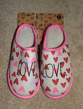 New Womens Rae Dunn Slippers Small 5-6 Love Hearts