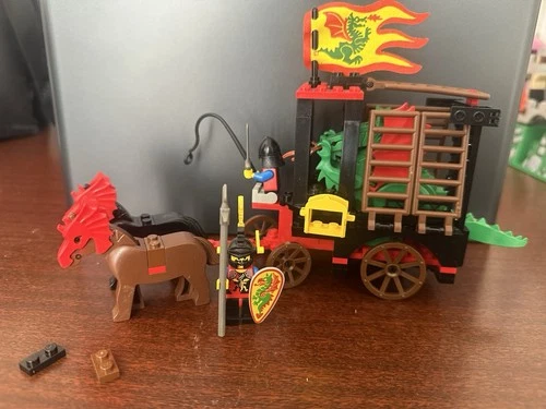 Vintage LEGO Castle: DRAGON WAGON 6056 Complete No Instructions Or Box