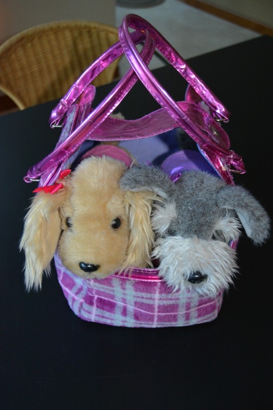 Pucci Pups Carrier Plus Two Stuffed Animal Toys Puppies (Cocker Spaniel, Yorkie)