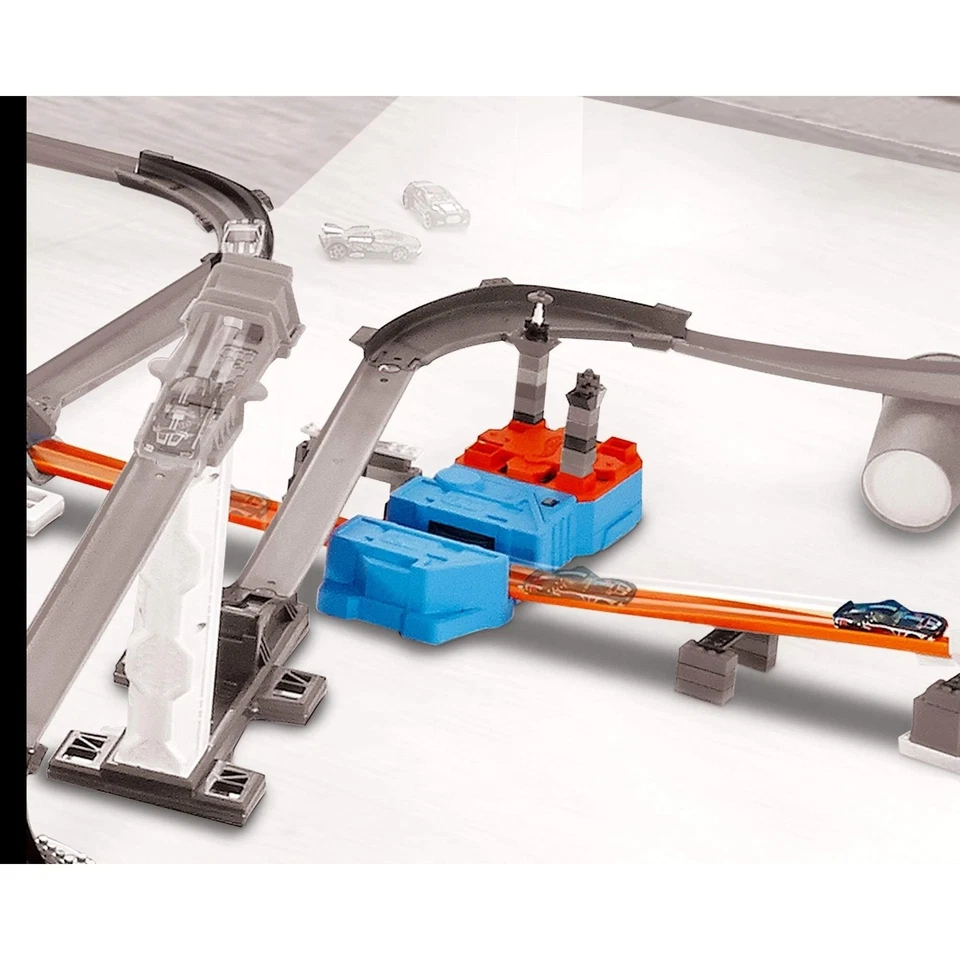Hot Wheels Track Builder Booster Pack Playset, Multicolor GBN81 - Image 2 of 4