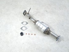 Katalysator Kat Neu für Ford Kuga 1 + Van 2.5 4x4 Auspuff + Anbauteile