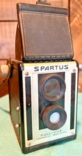 Spartus Vintage Full-Vue Box Camera, Untested,