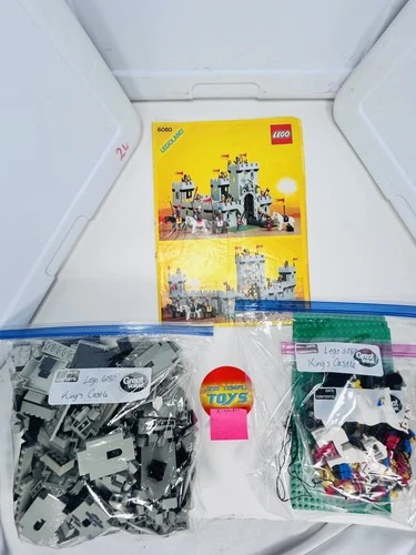 LEGO 6080 King's Castle 1984 Lion Knights Castle Lion 99.9% complete 6080-1