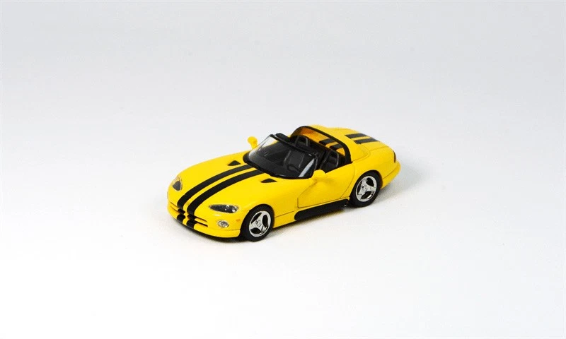 GFCC 1:64 Viper Convertible Diecast Model Car - Image 2 of 4