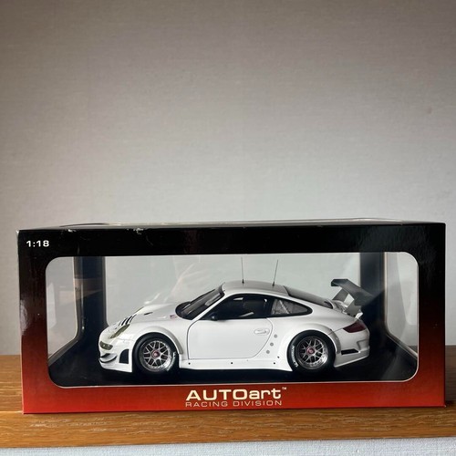 AUTOart 1/18 Porsche 911 (997) GT3 RSR White Racing spec USED from JAPAN