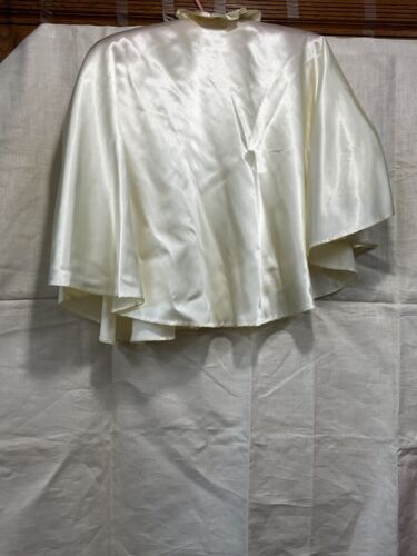 Scialle da sera o giacche da letto vintage raso bianco sporco/crema vendute ciascuna - Foto 10 di 18
