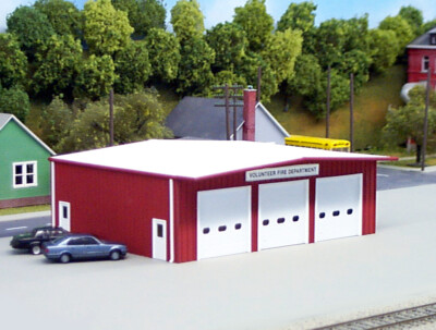 Pikestuff HO Fire Station Kit Red 7 x 5-1/2in 17.5 x 14cm