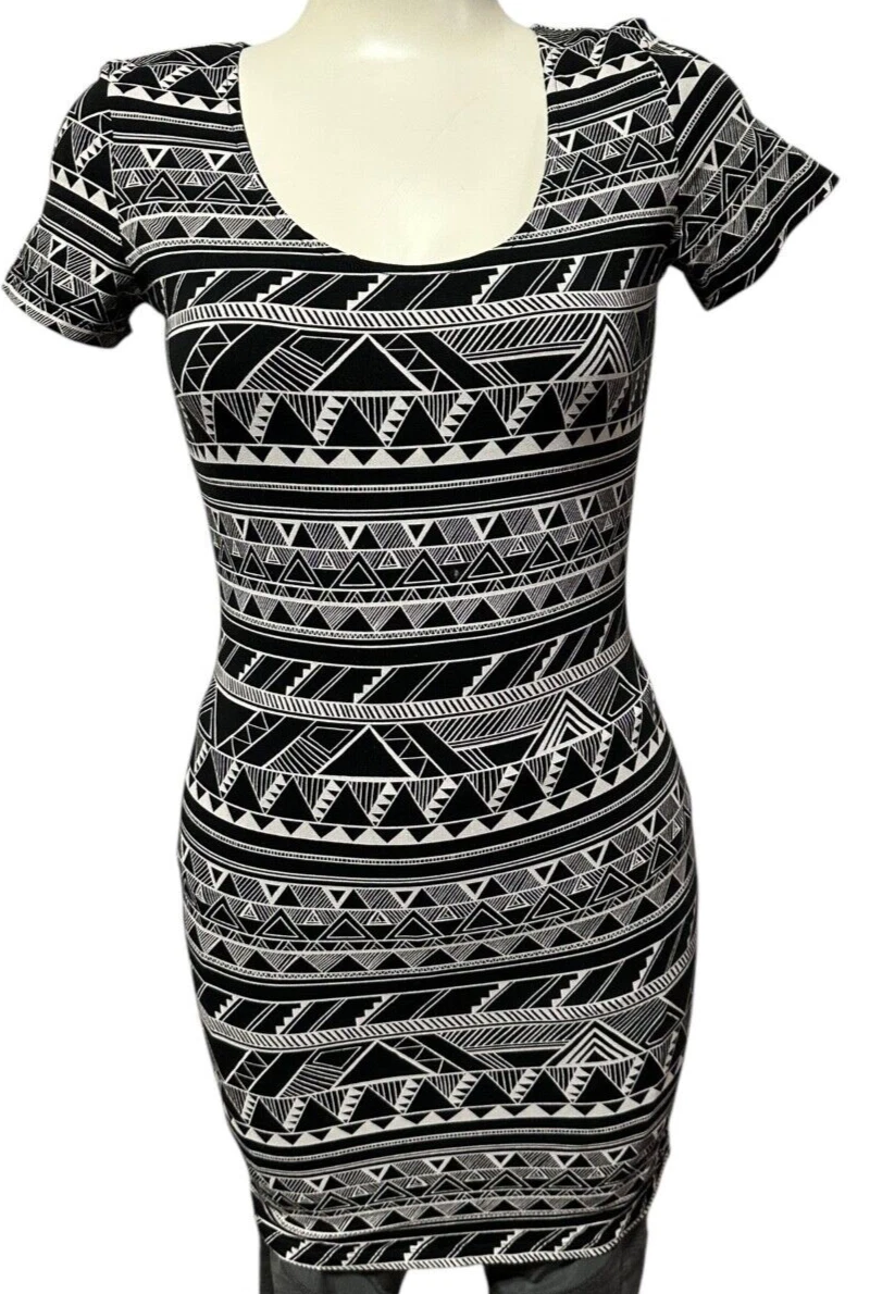 UNDERCOVER ROSA Victoria's Secret Vestito Donna Cuore Ritaglio Bodycon Geometrico Taglia S