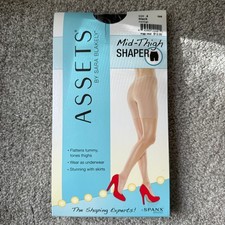 NWT ASSETS by Sara Blakely Mid Thigh Shaper Black Size 4 Shaping Underwear