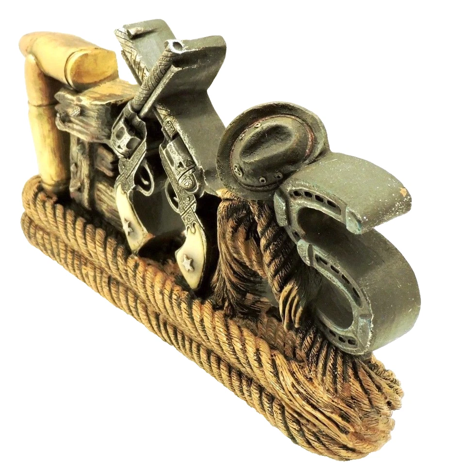 Texas Cowboy Hat Pistols Horseshoe 10 x 5 1/2in Rustic New Decor Polyresin - Image 4 of 4