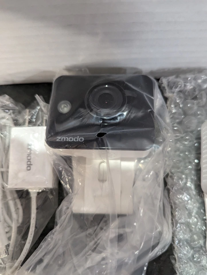 2 Pack Mini Pro 1080P Indoor Home Security Camera ZM-SH75D001-WA Needs Plug in - Image 4 of 4