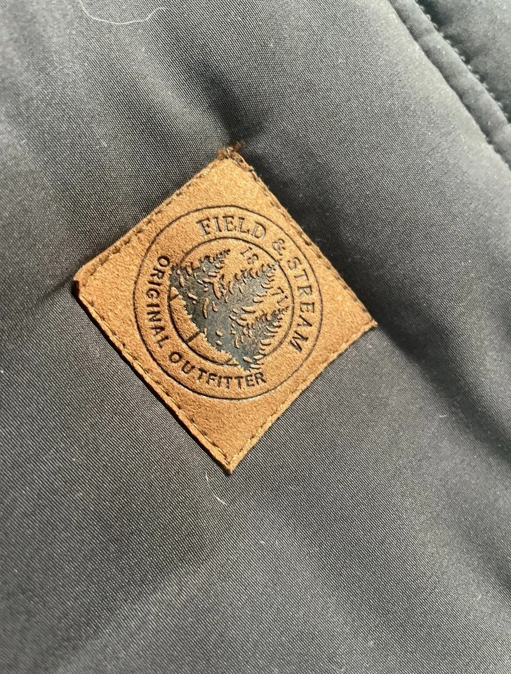 Field & Stream Mens Size M Heavyweight Insulated Black Puffer Vest Full Zipper - Image 4 of 4