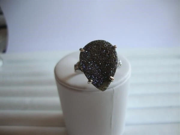 Anello in Argento con Quarzo Glitter Rosa – Rame. - Immagine 2 di 2