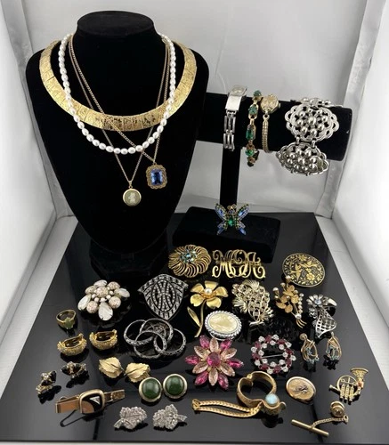 1LB VINTAGE Costume Jewelry Lot Rhinestone + SOME SIGNED Bergere Austria Ora +