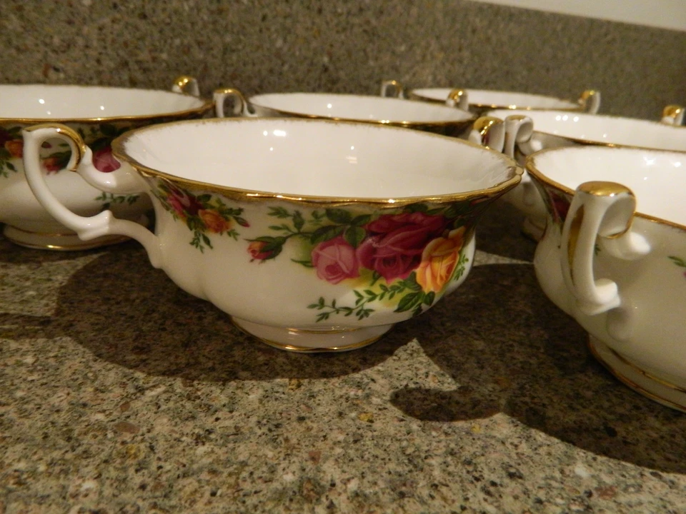 SET OF 6 ROYAL ALBERT 'OLD COUNTRY ROSES' 2-HANDLED SOUP BOWLS/COUPES - VGC - Image 2 of 4