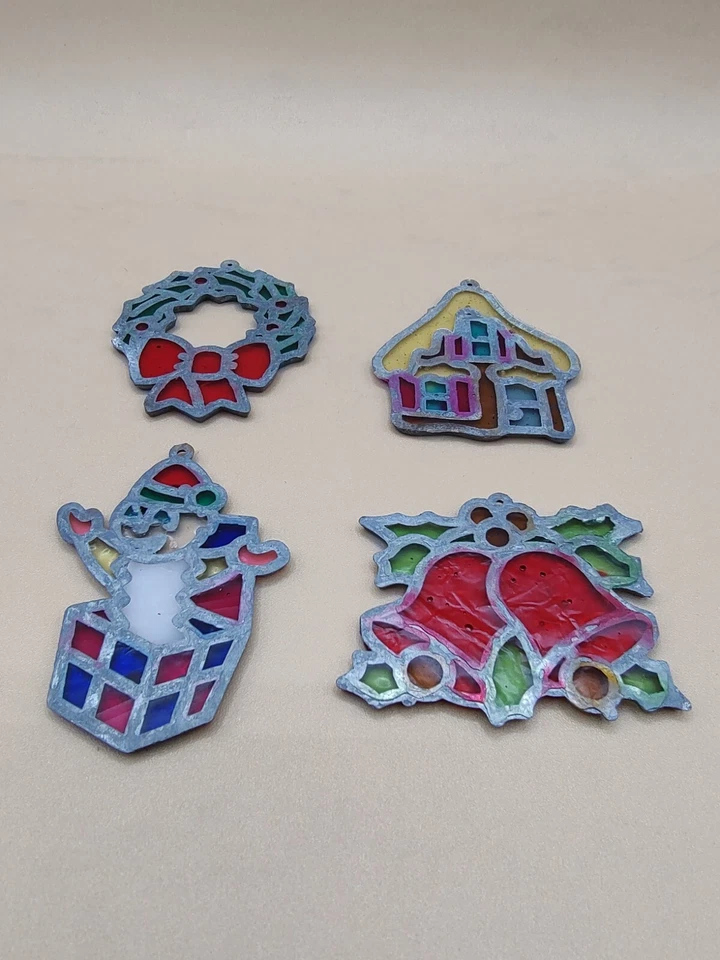 4 adornos navideños vitrales de colección Foto 2 de 2