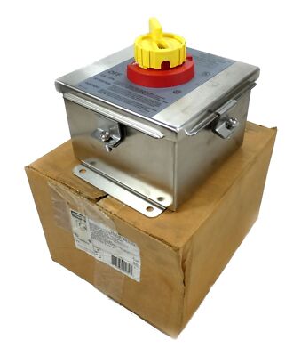 Hubbell HBL13S33D 30A 600V Disconnect Switch -unused-