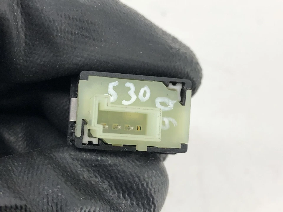 06-07 BMW 530XI FRONT LEFT DRIVER SIDE DOOR TRUNK LID RELEASE SWITCH BUTTON OEM - Image 4 of 4