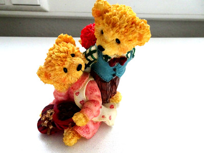 Lovable Teddies by Avon Sarah and Theodore ''The Marriage proposal''