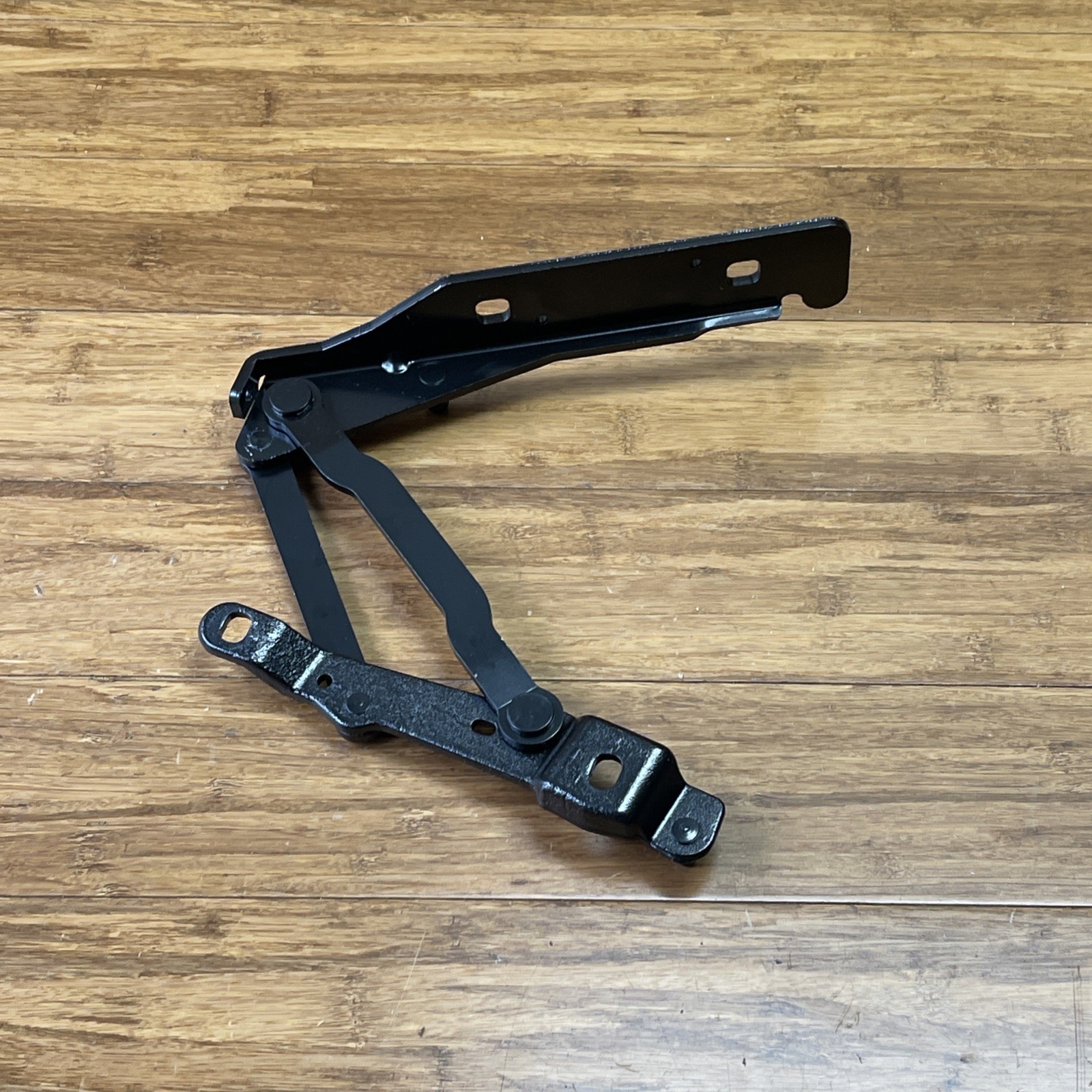 2017-2023 Ferrari Portofino F164 Rear Right Side Trunk Lid Hinge Lift 816292 OEM