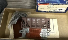 Roundhouse HO Kit #1409 Ore Car w/Load Pennsylvania  NIB