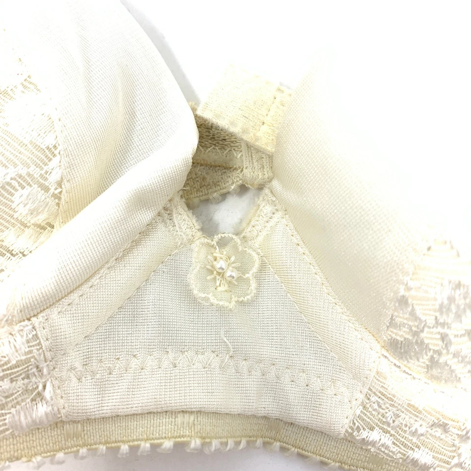 Vintage Carnival Bra Women's Sz 32B Strapless Cream Lace Lightly Lined - Image 4 of 4