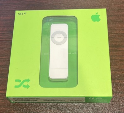 Vintage Apple iPod Shuffle 1st Generation 512MB M9724LL White Original Green Box