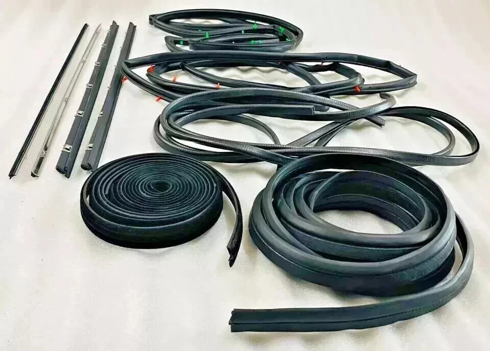 Ajuste para Suzuki Samurai SJ410 SJ413 puerta ventana moldura sello adorno bigote Foto 4 de 4