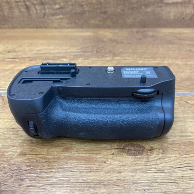 Nikon MB-D15 Battery Grip For Nikon D7100 D7200