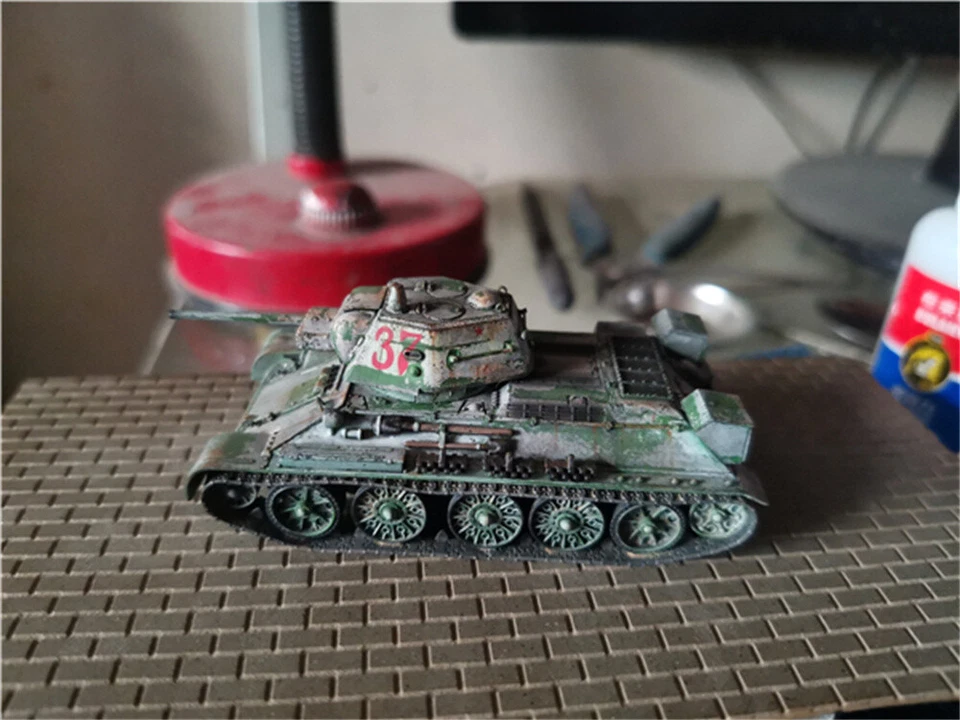 1/72 Soviet T-34/76 Medium Tank Model 1942 Painted Finished Model - Image 3 of 4
