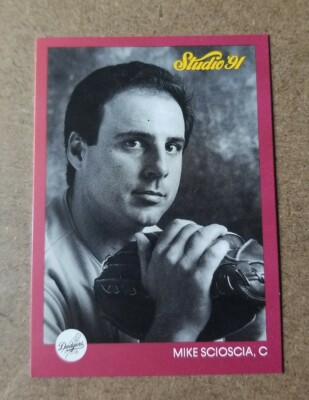 1991 Studio Baseball Card #189 Mike Scioscia - Los Angeles Dodgers 