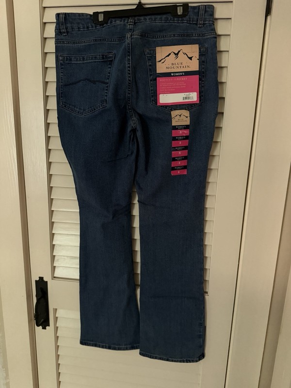 Blue Mountain Women's Jeans Size 8 Blue Bootcut Five Pocket Denim Pants