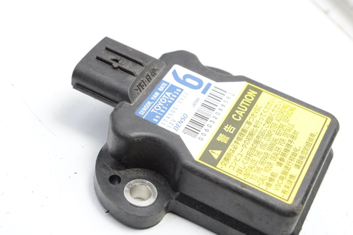 餅　0226 TOYOTA ALTEZZA SXE10 3SGE 98-05/01 Genuine Ignition Coil
