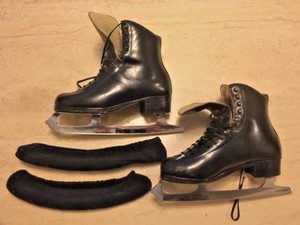 used skate boots