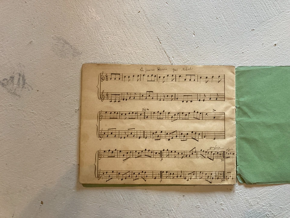 P847-Partitions de Mélodies manuscrites anciennes, cachet Sylvain CHANIOT - Photo 3/3