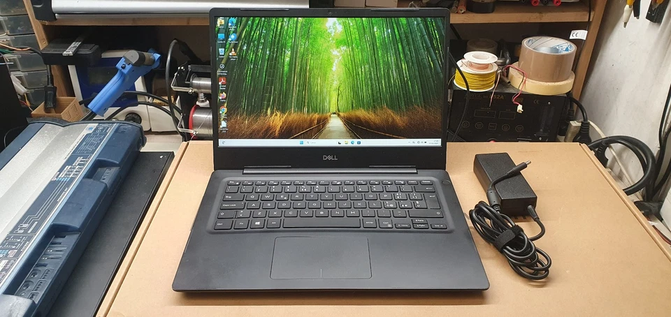 Portatile Dell Vostro 5481 - 14" Core i5 8265U ram 16Gb SSD 256Gb Windows 11 - Immagine 2 di 4
