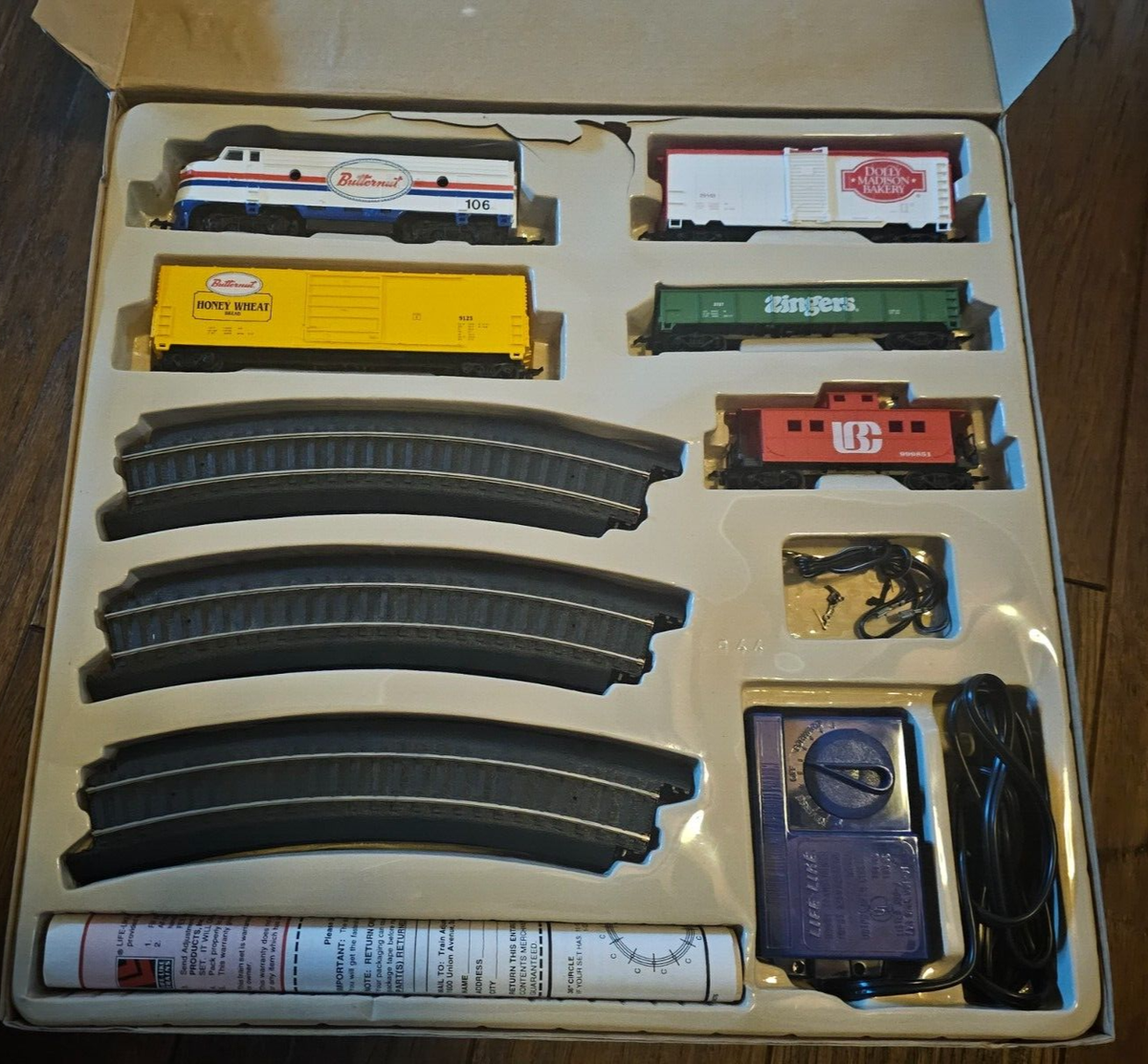 O Scale Madison Hardware Store Train Shop Kit – 1:48 Plastic Building Model 5 thumbnail image