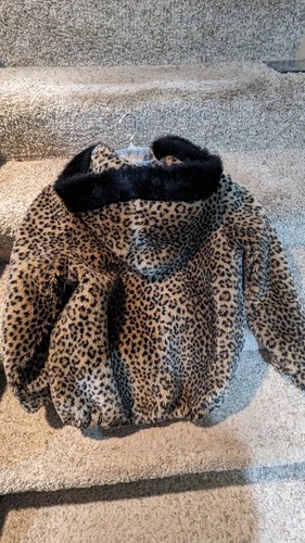 Pre-owned - Girls Cheetah Coat With Hood - size 10 Faux Fur Good Condition - Picture 3 of 9
